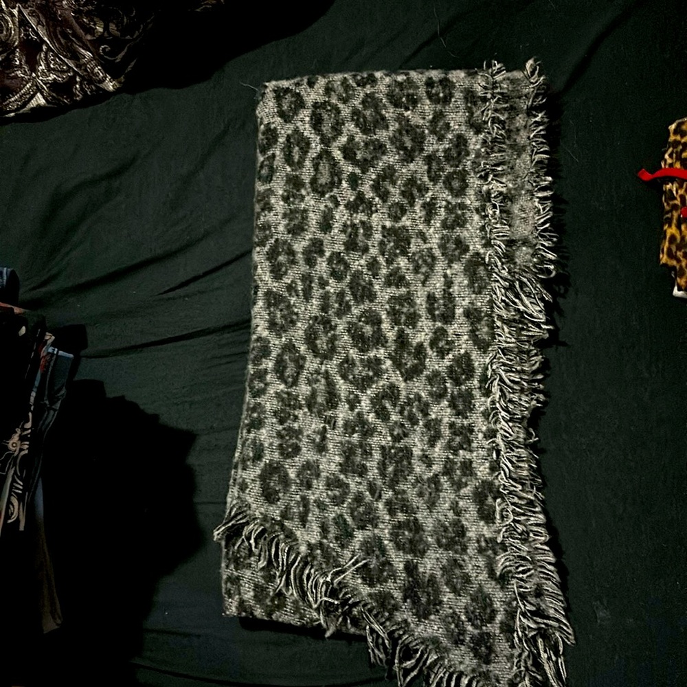 Express chunky blanket scarf